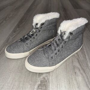 Old Navy High Top Felt Gray Faux Fur Lined Lace Up Women's Sneakers Size 7
